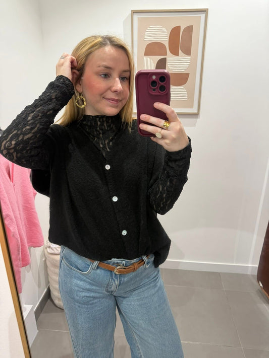 Top en dentelle noir